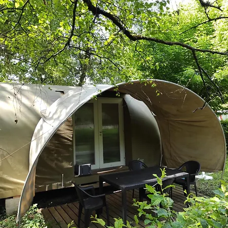 Campsite Family's Le Savoy Challes-les-Eaux
